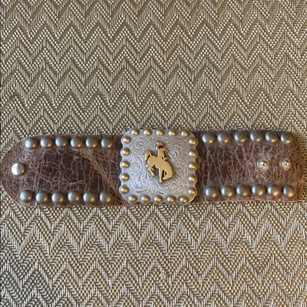 Handmade leather western bracelet